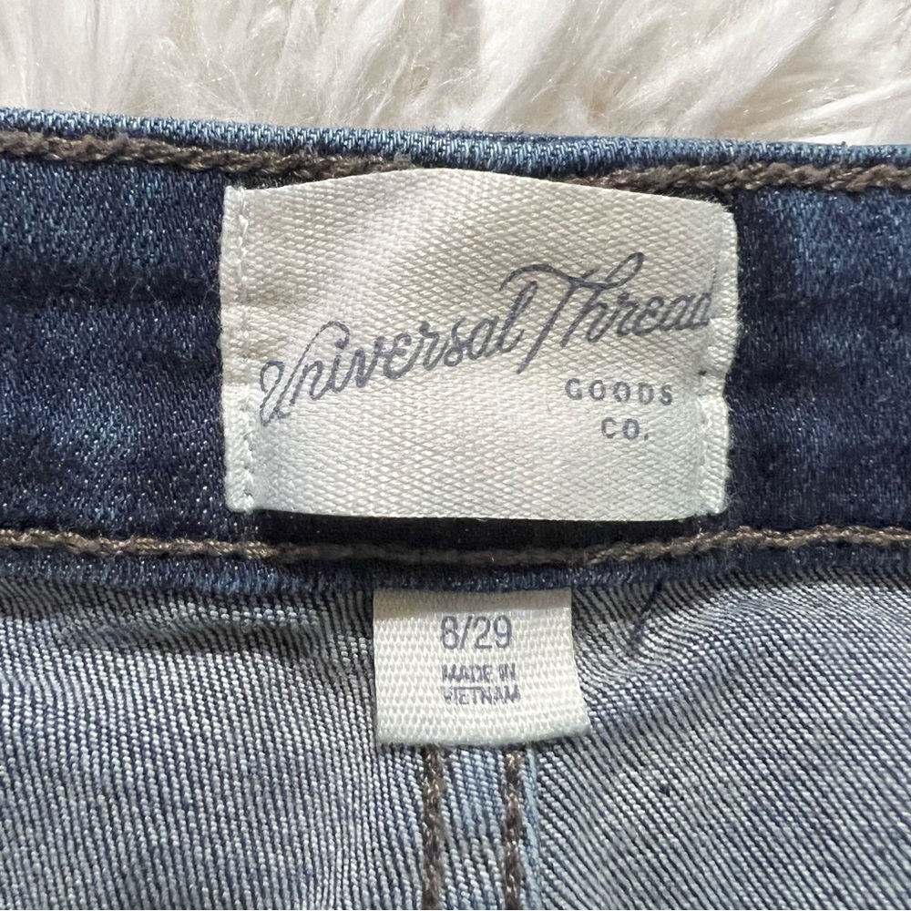 Universal Thread Distressed High Rise Midi Cut-Off Jean Shorts Size 8/29 - Picture 3 of 5